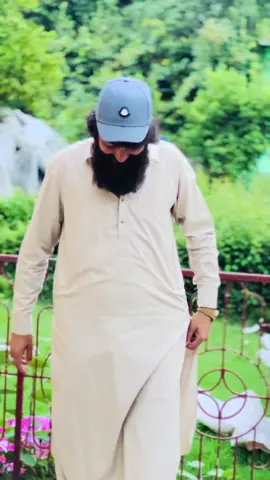 Darhi❤️#unfreezemyacount #foryoupage #foryou #hometown #chattarplain #capcut #standwithkashmir #burhan_tv 