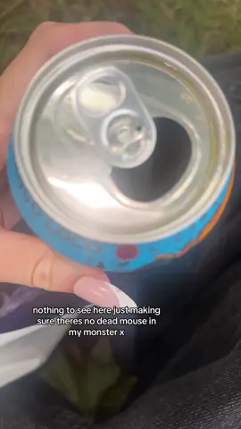 (i would probably keep drinking it if there was anyway) #ilovemonster #monster #fyp 