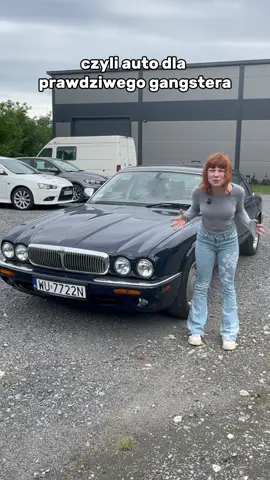 Taki wóz to klasa czy obciach?🚗😎 #daimler #six #daimlersix #gangsa #gangstacar #jaguar #motoryzacja #automotive #rudajulkakulka #cargirl #review #carreviews 