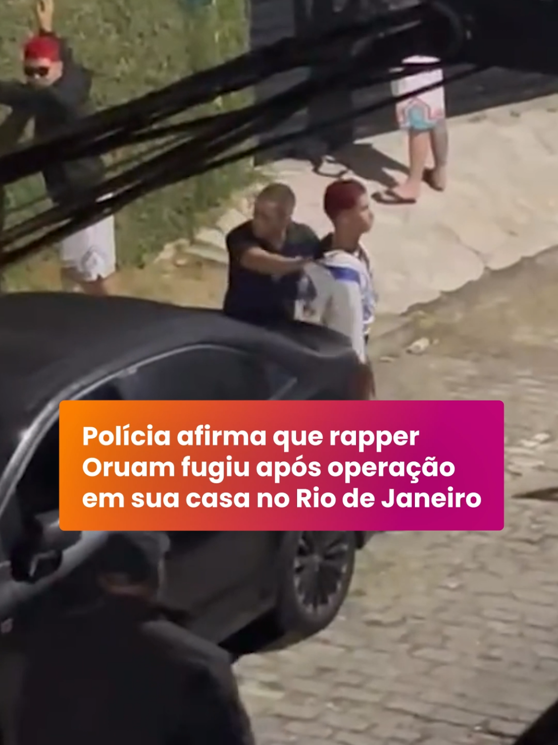 A Polícia Civil do Rio de Janeiro confirmou que o rapper Oruam foi indiciado por ligação com o Comando Vermelho (CV) nesta terça-feira (22). Segundo a corporação, o artista se envolveu em uma confusão durante a apreensão de um menor de idade que estava em sua residência, no Joá, na Zona Oeste do Rio, durante a noite desta segunda-feira (21).  #TerraBrasil #PolíciaCivil #Operação #Polícia #Oruam #Rapper #RioDeJaneiro #TikTokNotícias 