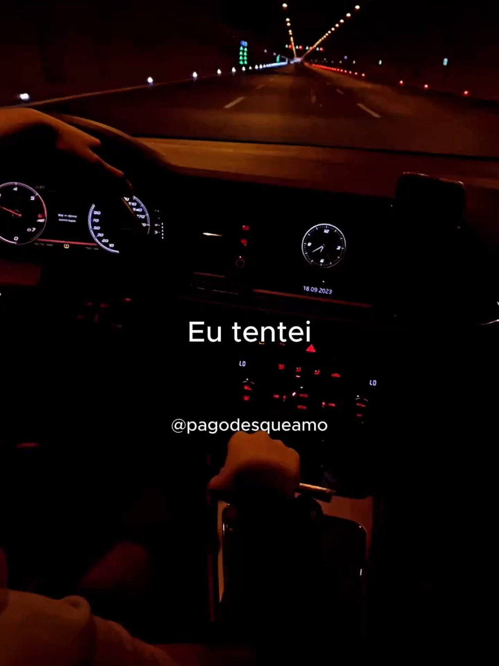 ...E agora, nem pintada de ouro te quero...🎶💔 #pagode #pagodinho #pagodeando #pagoderomantico #status #tipografia