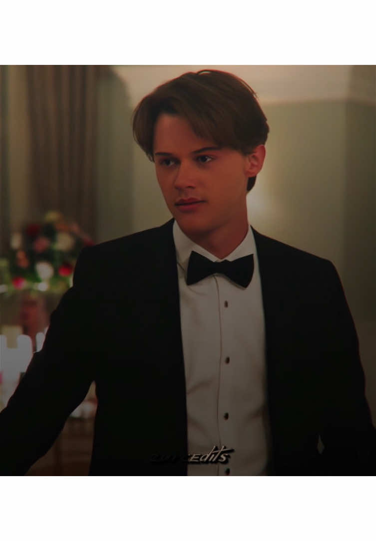 I wanna be yours | ( I’m team Conrad all the way) ac: @steven audios 🎧  #thesummeriturnedpretty #tsitp #conradfisher #teamconrad #christopherbriney #chrisbriney #fypシ #fyp #omgpage #trending #trend 