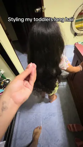 Styling my toddlers long curly hair #waistlengthhair #curlyhair #onionshampoo #hairtreatment #hairproducts #haircare 