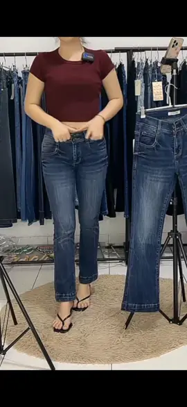celana wanita jeans cutbray bahan melar#celanawanita #jeanswanita #cutbrayjeans #jeans #viral #fyp 