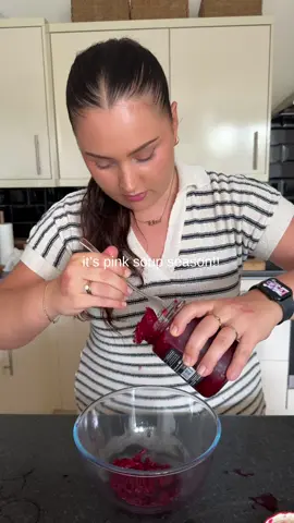 a Lithuanian classic, also known as šaltibarščiai 🫜 loads of other European countries have their own version but this is how I make it! This soup is served cold with hot dill potatoes - it’s got a base of kefir, marinated beetroots & cucumber so it’s super cooling in the summer months (when it’s typically eaten) but honestly I eat this year round recipe (serves 4): potatoes:  2 large white potatoes 1 tbsp Vegeta seasoning 1 tbsp chopped fresh dill into soup: 300g marinated shredded beetroot 1/4 of a cucumber, grated 1/4 of a cucumber, diced 2 tbsp fresh dill 3 spring onions, finely sliced 500g kefir 4 hard boiled eggs, sliced salt to taste optional add ins to enhance flavour: 1 grated brined pickle/gherkin 2 tbsp Greek yoghurt A pinch of sugar to taste (depending on how vinegary the beets are) method: 1. Peel and chop potatoes, place in cold water and sprinkle 1 tbsp vegeta seasoning in the water 2. Boil covered, on a low heat until potato is soft but not falling apart 3. Chop & prepare all of your soup ingredients 4. Place 4 eggs into boiling water and boil for 10 mins, placing them in cold water as soon as they’re done 5. Place the beets, cucumber, spring onion & dill into a mixing bowl 6. Pour in the kefir & mix well 7. Add in the salt & taste. At this point you may want to add a tiny bit of sugar if your beets are vinegary 8. Chop and sprinkle in the eggs then mix again 9. Drain the potatoes, sprinkle over some fresh dill & serve! #lithuanianfood #saltibarsciai #pinksoup #coldsoup #summerfood #gutfriendly 