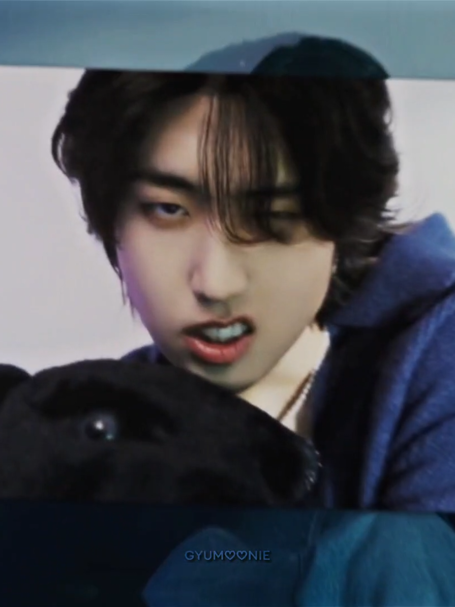 #HAN || Estou sem ideias de edits nesse estilo 😭, mas como eu queria editar o Jisung acabei fazendo um simples.. . . . . #hanjisung #hanjisungedit #hanjisungstraykids #straykids #straykidsstay #straykidsedit #fyp #fy #edit #kpop 