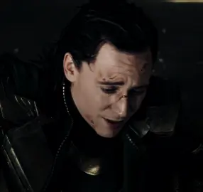 i giggle every time i remember they used cgi on his pants in thor #loki #lokiedit #lokilaufeyson #lokilaufeysonedit #tomhiddleston #helafilms #fyp 