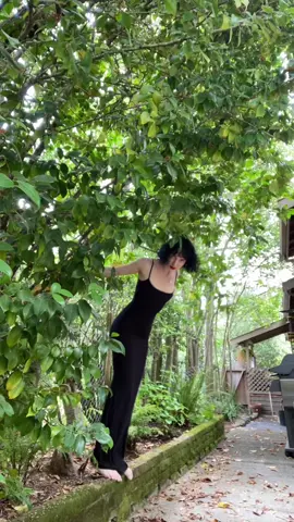 Trying to match the energy of that girl in the green dress
