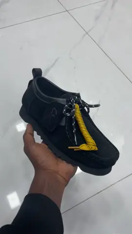 Available now 🔥👟 Dm to direct order 📥 Located: downtown Kingston 📍🇯🇲 #explore #fyp #footwear #sneakers #you #kicks4eva #jamaicatiktok #🇯🇲 