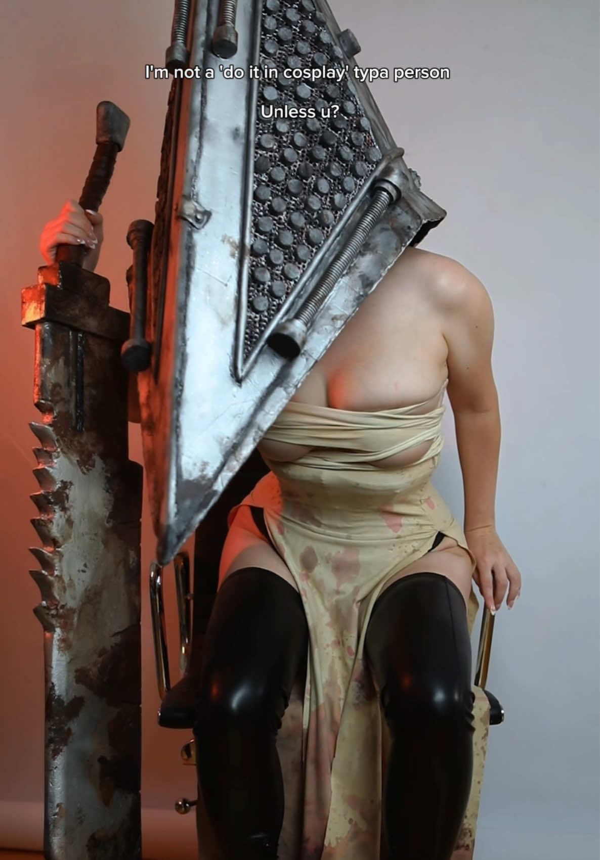 Round 2 #silenthill #silenthillcosplay #pyramidhead #pyramidheadcosplay #silenthill2 #jamessunderland #cosplay 
