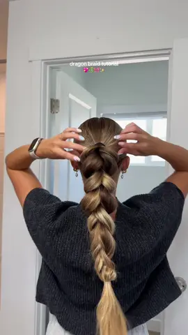 dragon braid tutorial!!🐉🎀✨ ib: @Maycie Tilley  #hair #hairstyle #hairtok #hairinspo #hairideas #hairtutorial #hairstyleinspo #hairstyleideas #slickback #slickbackbun #slickbackhairstyles #dragonbraid  #dragonbraidtutorial @Dae Hair 