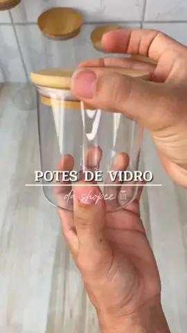 Kit 5 Potes de vidro Hermético Vidro com Tampa de Bambu 📌 Link na bio  . . . #poteshermeticos  #potedevidro  #organizaçãodecasa #donadecasa  #achadinhosshopee 