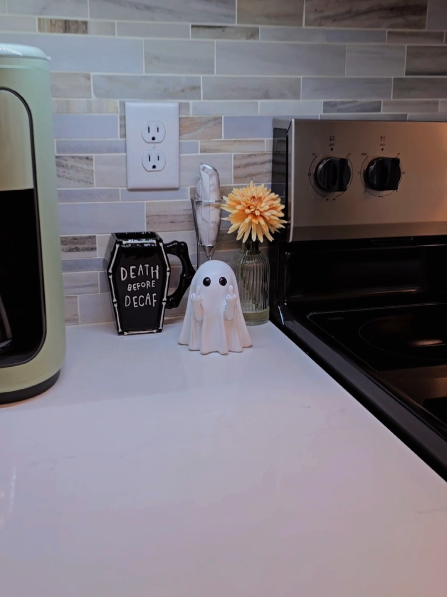 I'll take 14 of them😂😂 Love this ghost👻 This was one of those instant purchases!! If you're looking the the ✨️perfect✨️ halloween decor then here you go. You're welcome😂