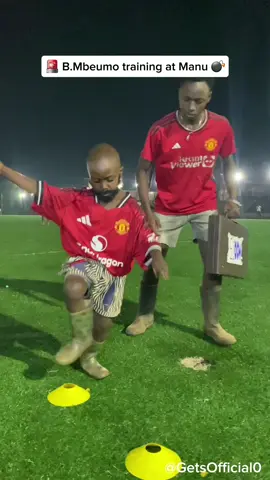 B.Mbeumo training at Manu #getsofficial0 #bryanmbeumo #manchesterunited #footballpitch #trainingground #ethiopian_tik_tok🇪🇹🇪🇹🇪🇹🇪🇹 #keyantiktok🇰🇪 