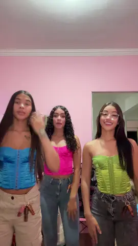 Bem lindas 💙🩷💚#fypシ゚ 
