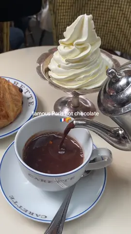 Worth the wait😍🇫🇷 #caretteparis #paris #hotchocolate #parishotchocolate #travel #cool #paristiktok #carettereview #famous 
