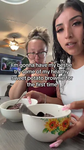 dessert w my girl @KaitieyCaNnaG💚 #fy #fyp #foryoupageofficiall #mukbang #brownies  