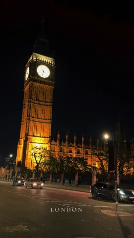London💫#london#londonlife #PlacesToVisit #londontiktok #viral#fy#🇬🇧 #londonnightlife #❤️ #placetovisit #veronikalondon 