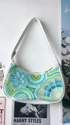 #bead #beads #beaded #beadembroidery #beadwork #Summer #fyp #beadtok #aesthetic #beading #beadedbag 