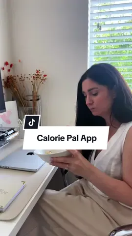 Quick meals, no stress, and @CaloriePal did the mental math for me so I didn’t have to. The kind of support this mama needs 😂👏 🔗 to download app in my bio  #caloriedeficit #calorietracking #trackmacros #whatieatinaday #healthandwellnessjourney 