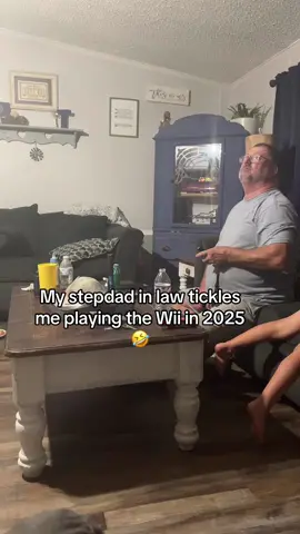 He’s dedicated 🤣🤣 #fyp #MomsofTikTok #foryoupage #comedy #wiisportsresort 
