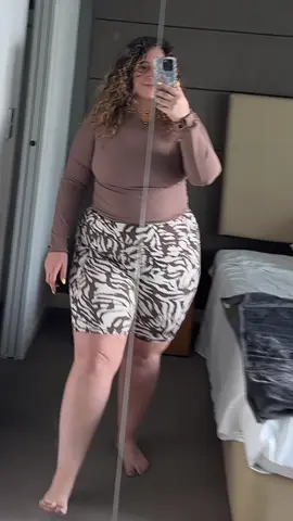 👋 