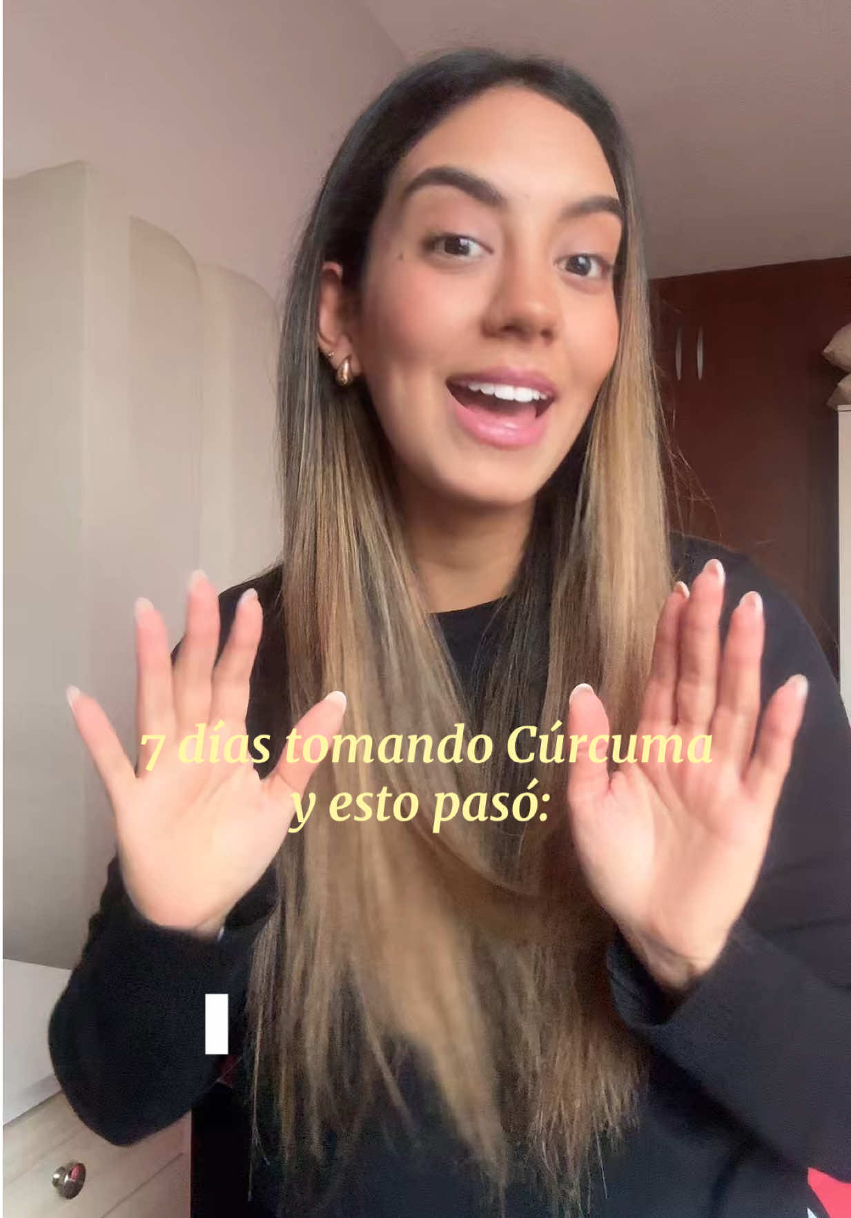 Día 1: hinchada y cansada. Día 7: otra historia 🫰🏻. Esto pasó con la cúrcuma 🧡 #AutocuidadoDeMamá #CúrcumaEnAyunas #fyp #hackfit #Fitness #desinflamatorio #bajardepeso 