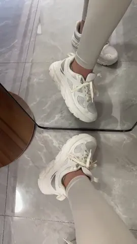 Mesh shoes + long flights = happy feet! ✈ No more swollen ankles—thank the air holes! 🕳 #TravelEssential