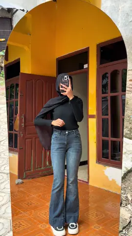 Jeans cutbray dari lulu jeans secakep iniii🫶🏻 #jeanscutbray #jeanscutbraywanita #jeanscutbrayhighwaist 