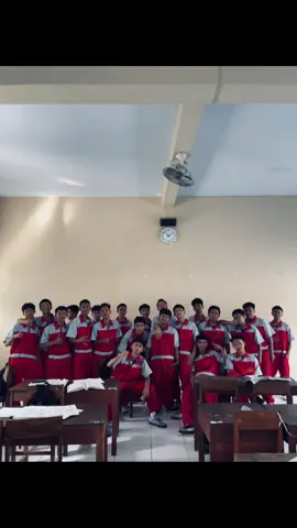 Cuma dosq kok a jngan di galakin🙌🏻 #smkmuhammadiyah2ajibarang #stmdosq875ajibarang #fypage 