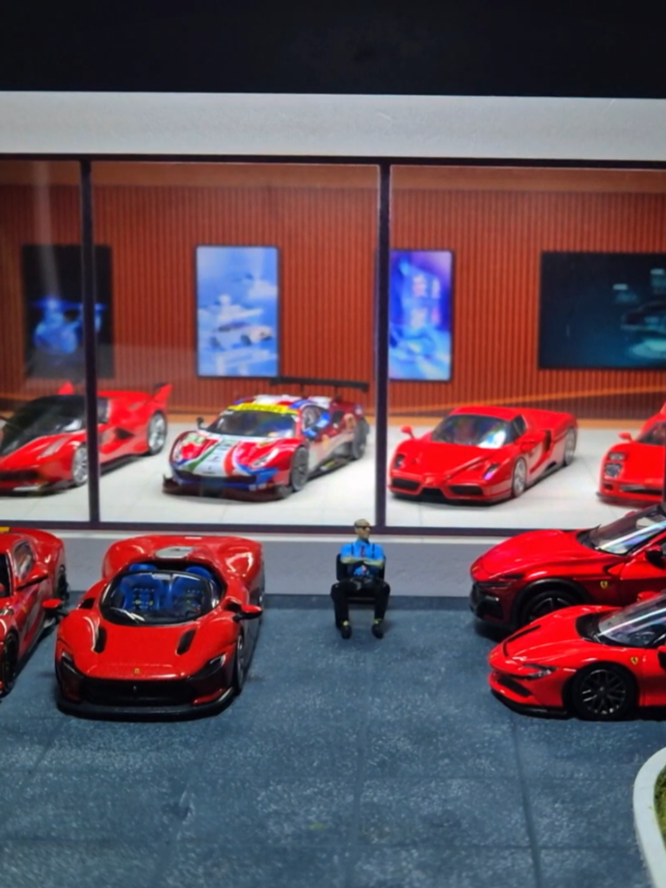 Horses #ferrari #enzoferrari #164scale #diecastcollection #cinematic #f40 #fxxk #488gte #purosangue #812competizione #sf90 #sp3 