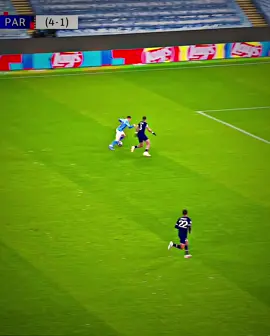 cùng anh buoc tren con đườnggg   #xuhuong #edit #football #hqhfooball #fyp 