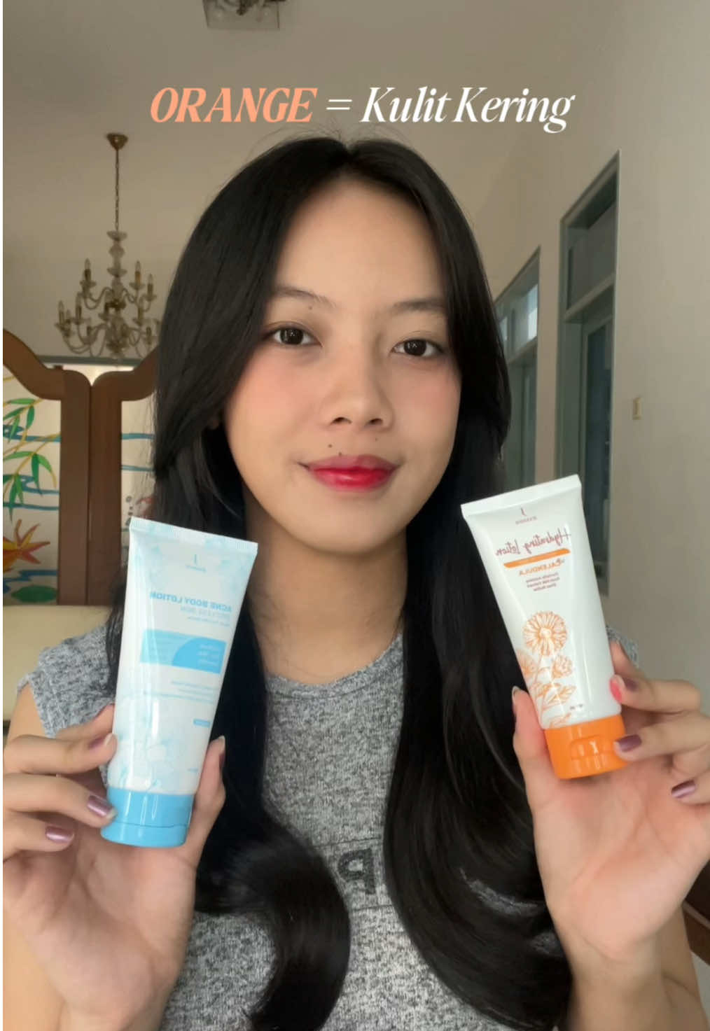 all skin problem solved with this 2🧡🩵 @By Jevarine #jevarine #lotionjevarine #jevarinebodylotion #bodycare #bodycareroutine #lotionkulitkering 