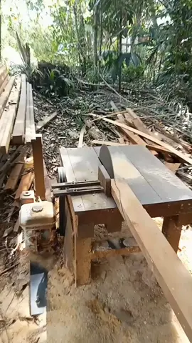 Gergaji serkel KAYU ULIN #meja#serkel#kayu #serkel#kayu#rakitan #serkel#belah#kayu #serkel#potong#kayu #mesin#serkel#kayu #mesin#serkel#serbaguna