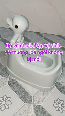 Bô vịt giúp bé chịu đi vệ sinh#mebimsua #mebim #bodivesinhchobe #chamcon #mebimsuachamcon 