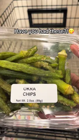 Okra… but make it crunchy! Y’all ever tried okra chips? 👀                         #okra #chips #SnackTime #healthyish #veggies 