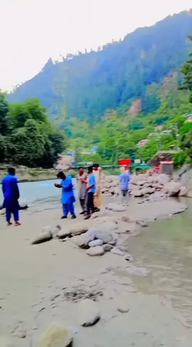 ENJOY MANGOS 🥭 IN SHAHI KUNDAL WATER FALL AT KASHMEER 👀
