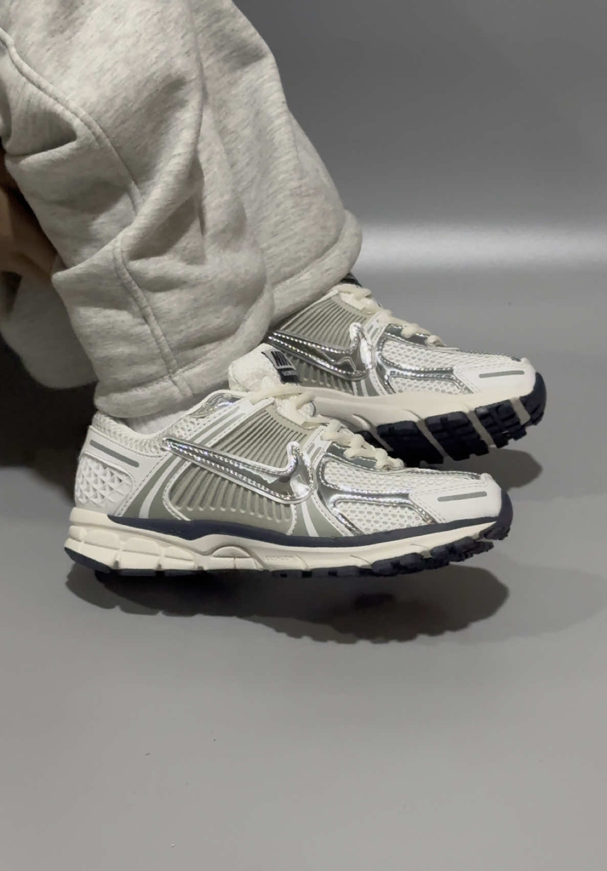 WOW I WANTTT MA!😫 #nike #vomero #fyppppppppppppppppppppppp #pov #outfit #trend #fypシ゚viral 