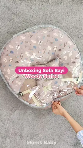 Moms wajib banget punya yang satu ini nih Moms! Selain melatih kemampuan duduk Si Kecil, sofa bayi juga dapat digunakan sebagai alas tidur & tempat belajar tummy time Si Kecil juga 😍 #sofabayi #perlengkapanbayi #momsbaby #multifunction #parenting 