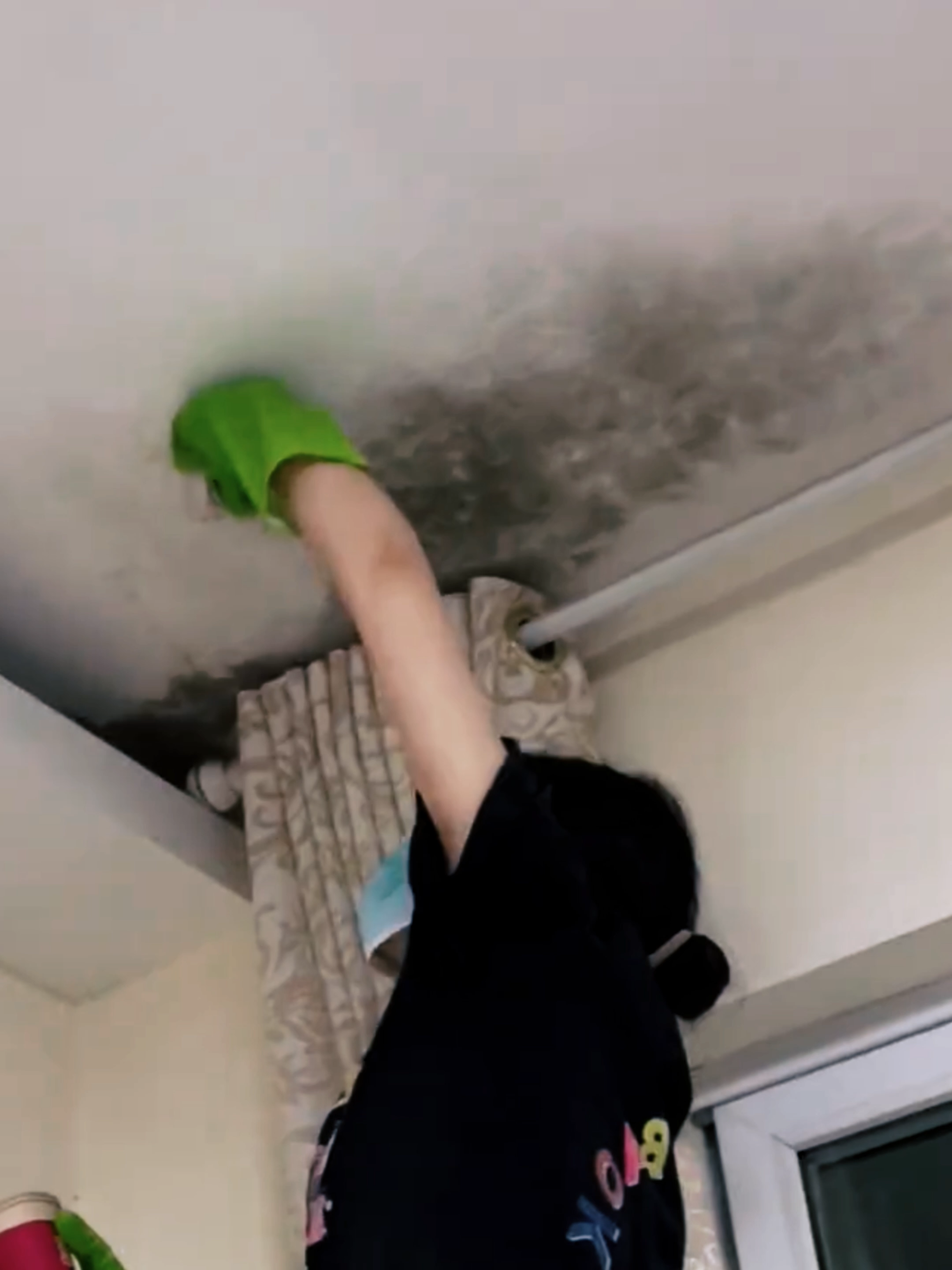 #MOLD #cleaningtipsandtricks #moldcleaning #deepcleaning #cleaning #fyp #washercleaning