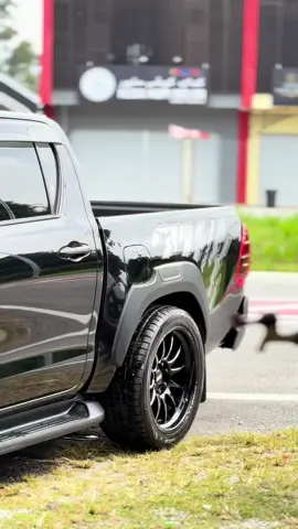 Hitam itu seksi 🖤terima kasih bey sudi singgah support carwash sobak #fyp #carwash #xyzabc #polish #hilux #toyota #toyotahilux #kelate #melor #kotabharu #bachok 
