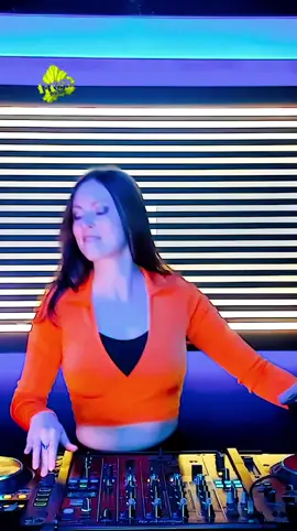 Трек полностью ☺🙌🎼🔥