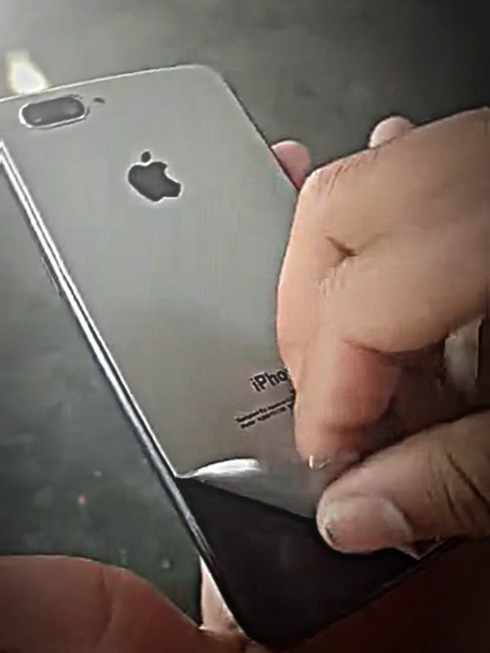 coolest iphone 😎 #iphone  #zxycba #viraltiktok #fyp #_alphakapogi 
