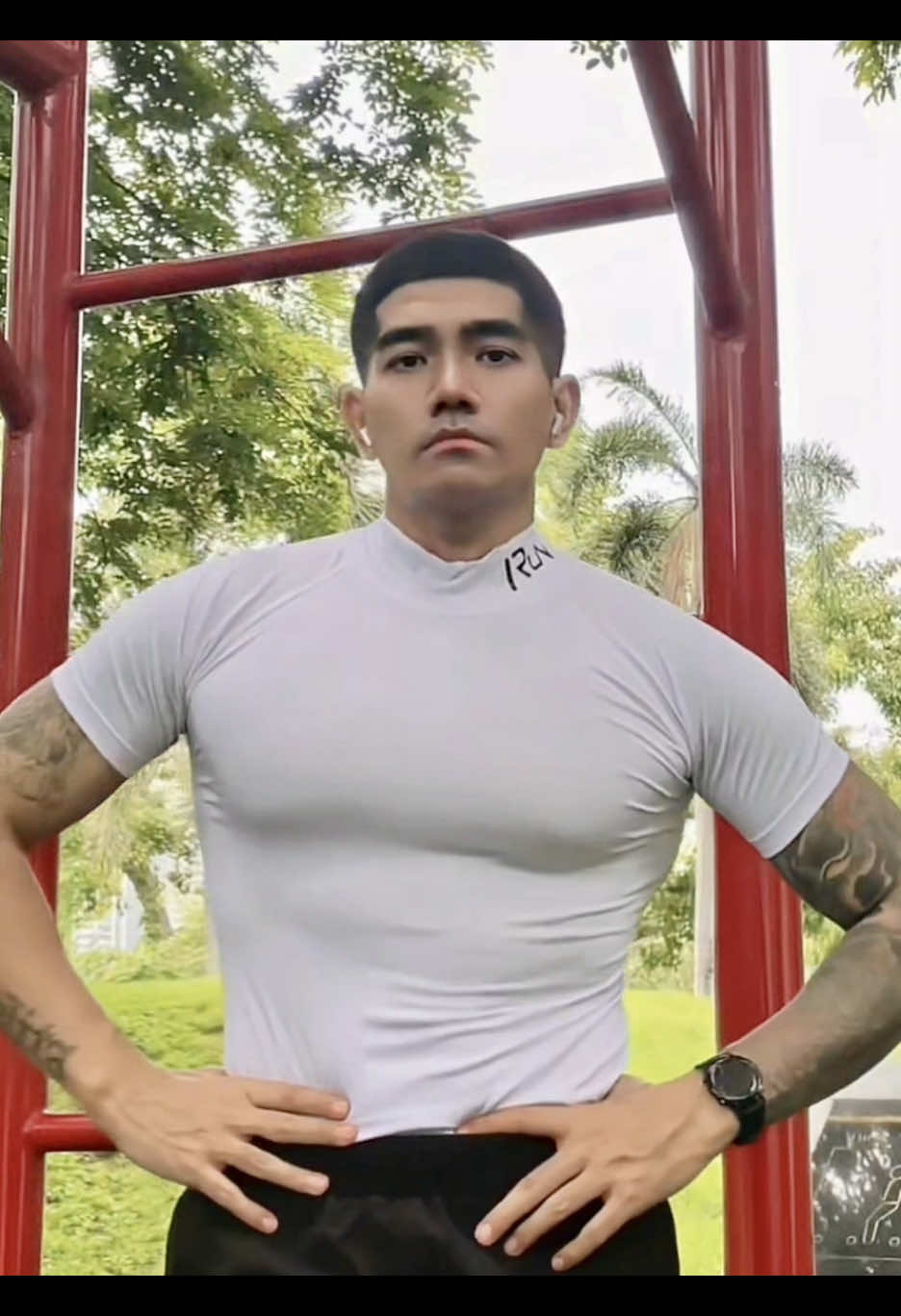 เสื้อโครตเท่ #เสื้อรัดกล้ามเนื้อ #เสื้อรัดกล้ามผู้ชาย #เสื้อรัดรูป #เสื้อยืด 