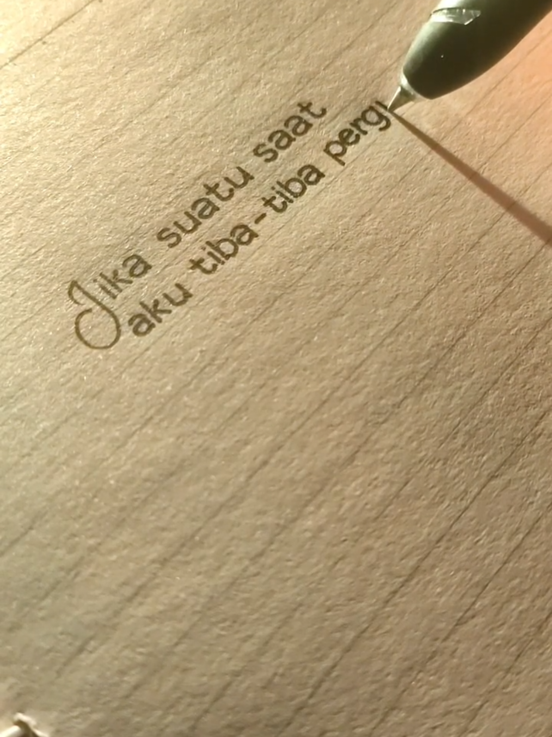. . . #handwriting #tulisantangan #katakata #sadvibes🥀 #statuswhatsapp #aesthetic #lagucoversedih #harusmemilih #widinugroho 