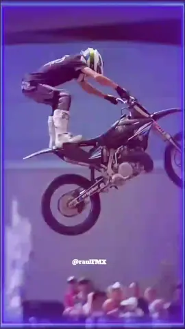 #Freestyle Motocross #FMX #Motocross #fyp #viral #Para Ti #Musica viral #edit@🍀💋❤️‍🔥NONY_85❤️‍🔥💋🇦🇷 @👑FAMILIA👑yesicaatiqueteim🌈 @👑WIDYAMORA🇮🇩 @Carmen 🕊️ @·✩꧁༺⚜️✩ ₳ⱠɆӾ ✩⚜️QɄɆɆ₦👑༻꧂✩· @👑🅡🅞🅢🅐👑 @CHATI♥️🐺LOBOS🐺♥️ @CHAPARRITA TAURO ♥️🐂 @Esmeralda Yareli @■◊𝐉𝐔𝐀𝐍𝐈◊■ @Elisa De Rivombrosa @KingNoble👑Filip ⚔️360⚔️ @💫💫brandilila💫💫💫 @LuuhLiu 
