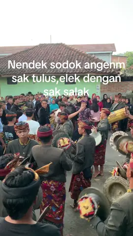 Jah sampe sakit#fypdongggggggg #lombokvirall🌴🌴 #sasaktulen🙂❤️ #sasak #xyzbca #nyongkolansasaklombok #gendangbeleq #ngoreklombok #loteng #bajanglaukkawat #kanaklauk😅 #knakgawahlauk🌴 #sasakvirallombok🥀 #xybca 
