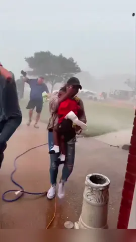 Weather has never been this strange#tornado #extremeweather #usa #foryou #fpy #usa🇺🇸 #usa_tiktok 