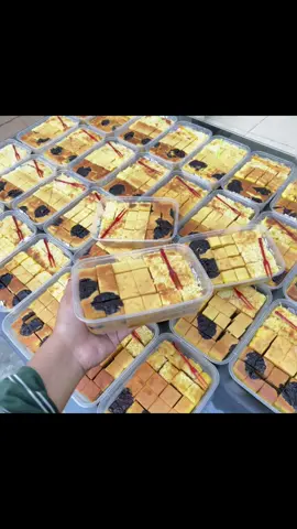 Lapis legit potongan dadu 3 rasa (Keju,Premium,Prunes)