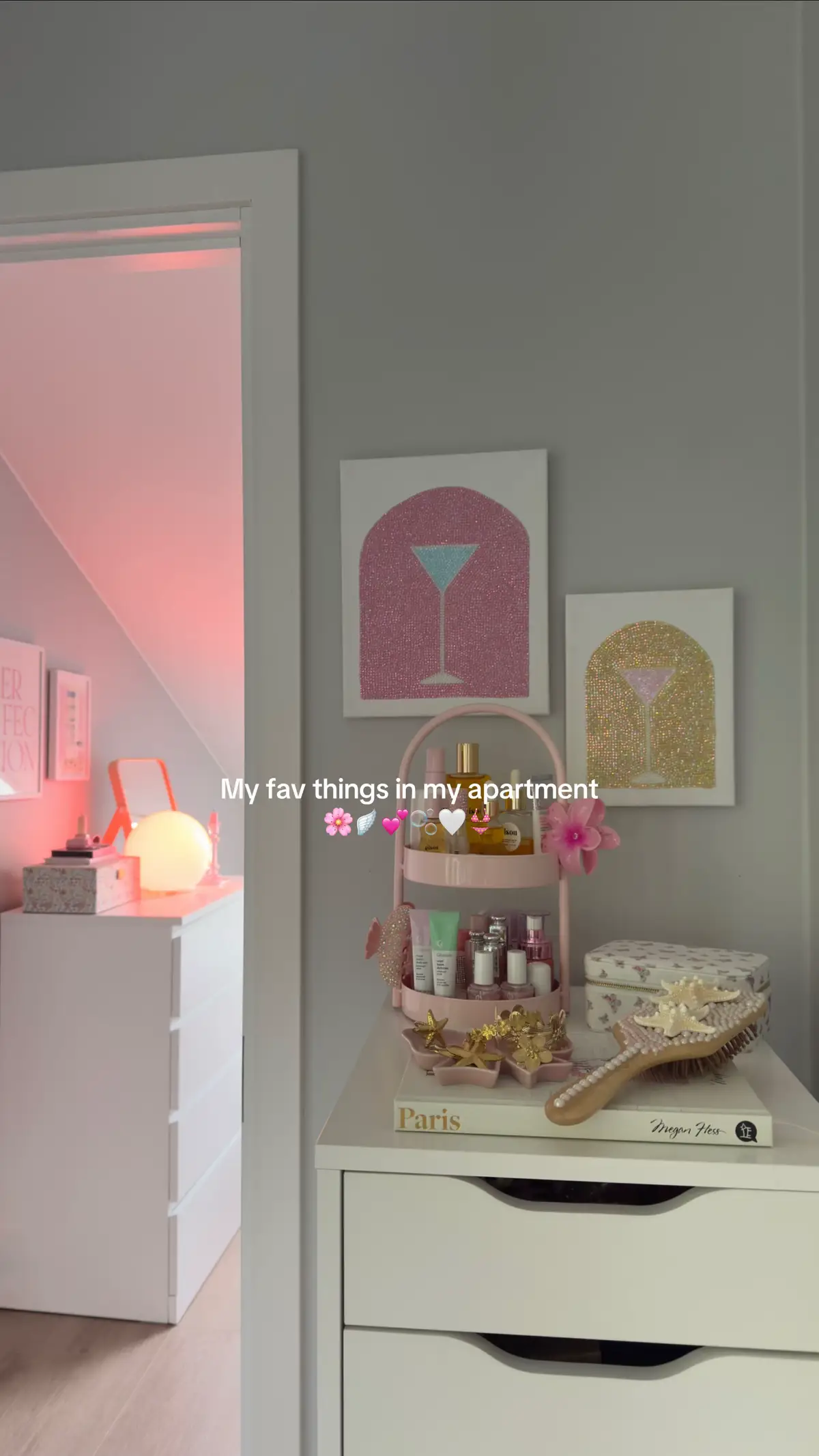 My fav things in my apartment 🌸🪽💞🫧👙🤍 #interior #girlythibg #girlyapartment #apartmentinspo #apartmentdecor #decor #pinkgirl #girlygirlaesthetic 